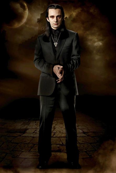Michael Sheen as Aro, leader of the Volturi, in The Twilight Saga New Moon.jpg